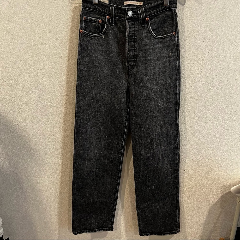 Levi’s size 25 gray/black rib cage straight ankle jeans